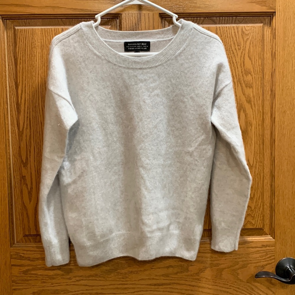 Todd and Duncan cashmere sweater by Banana Republic
